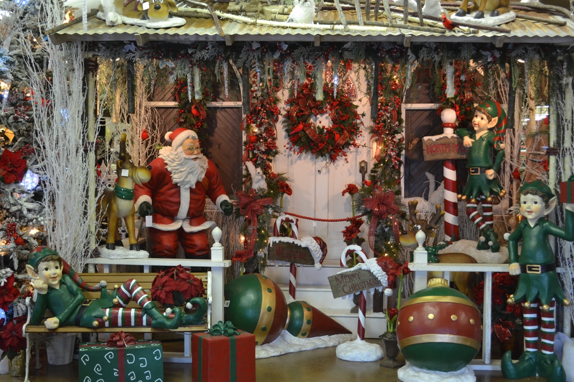 Christmas Wonderland @ Decorators Warehouse